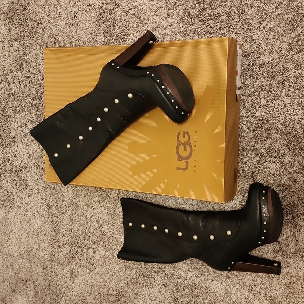 Womens leather ugg platform boot